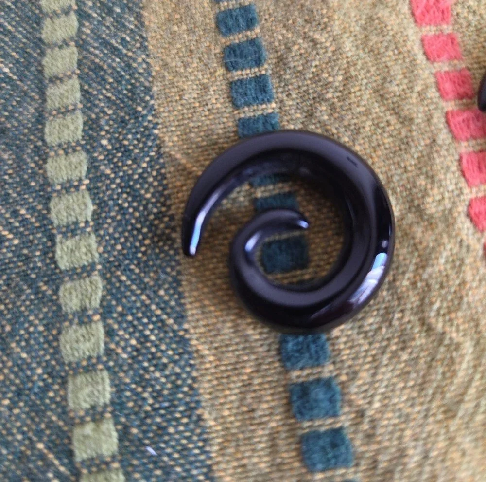 Black Spiral Ear Gauges - Unisex Accessories Glass Black